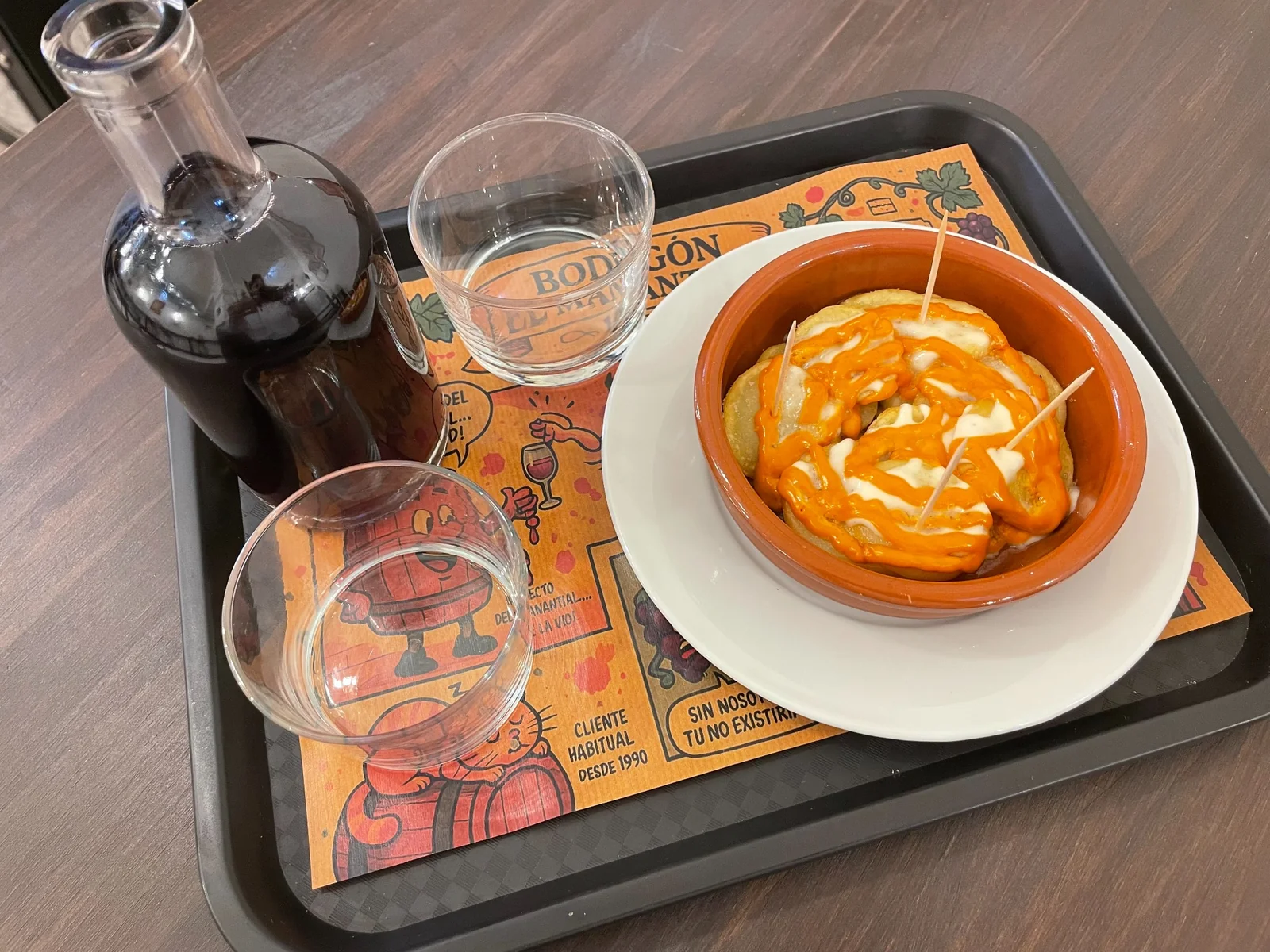 Cazuela de patatas bravas